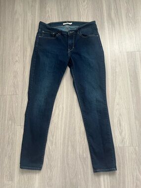 Levi’s 711 Skinny Jeans Dark Wash Indigo Stretch Denim Women’s Size 30
